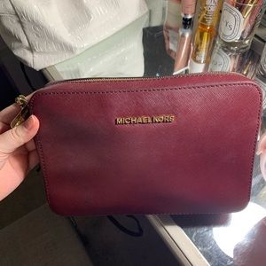 Michael Kors The Jet Set Crossbody Bag.